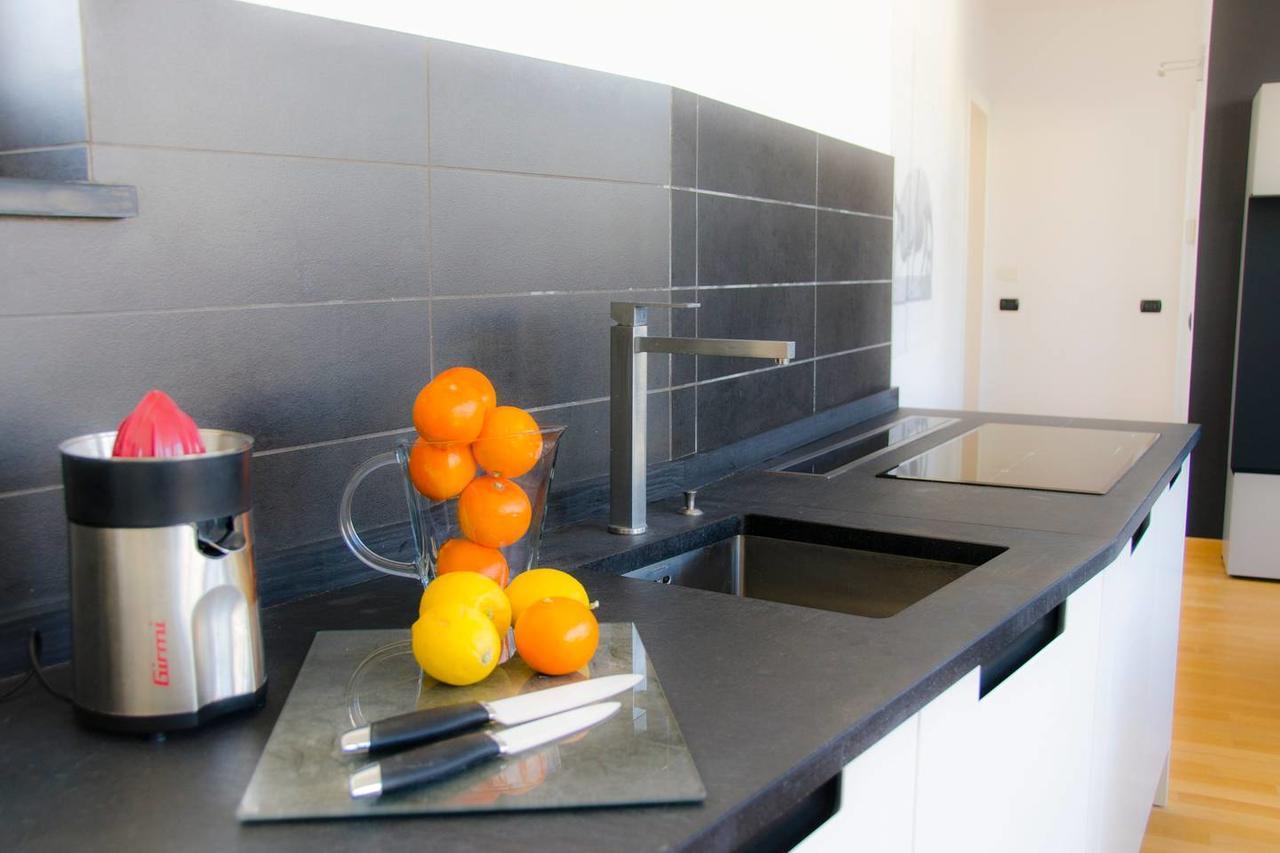 Altido Modern Flat Next To Acquario Apartment Genoa Exterior photo